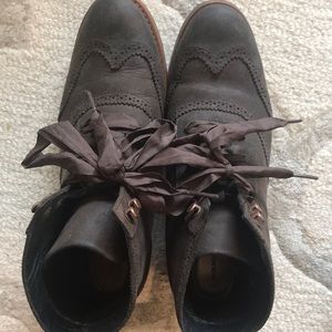 Sebago brown leather booties